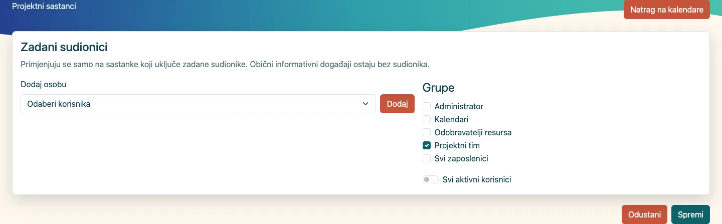 Upravitelj povezuje grupu Projektni tim s timskim kalendarom.